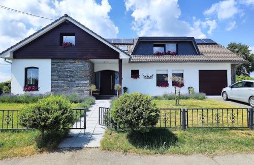 Waimes House | Lanonweye