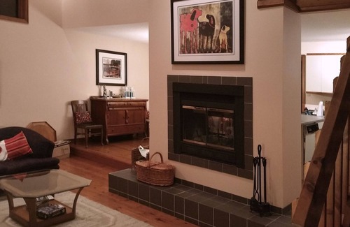 Grand Bend Cottage | Lansdown Cottage- Backing Onto The Pinery Park In Huron Woods, Grand Bend!