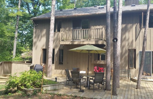 Grand Bend Cottage | Lansdown Cottage- Backing Onto The Pinery Park In Huron Woods, Grand Bend!