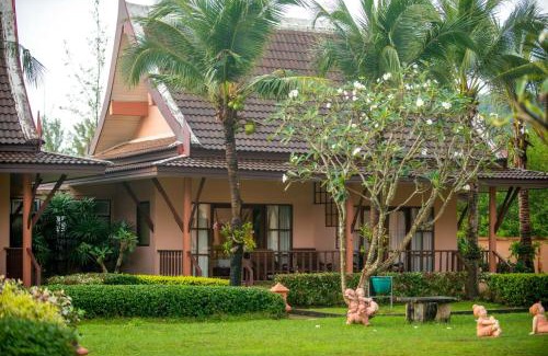 Ko Lanta Resort | Lanta Casuarina Beach Resort - SHA Plus