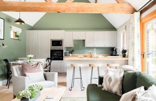 Fair Oak Green House | Lantern Lodge