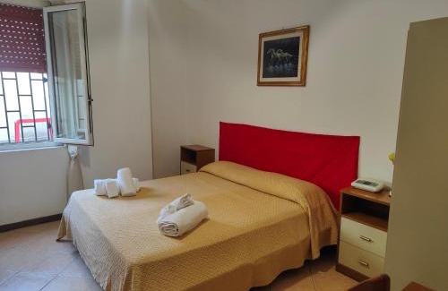 Torre Orsaia Hotel | Lanterna Verde