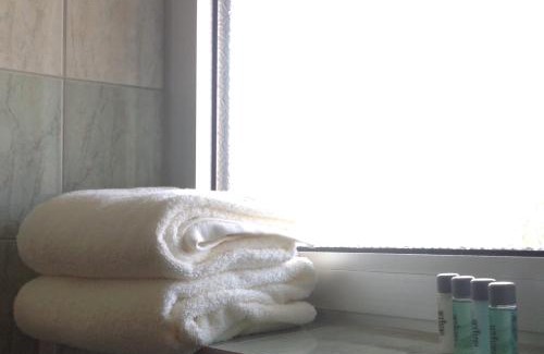 Hishult Bed & Breakfast | Lanthotellet Hishult