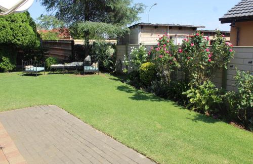 Moses Kotane House | Lapeng La Heso guest
