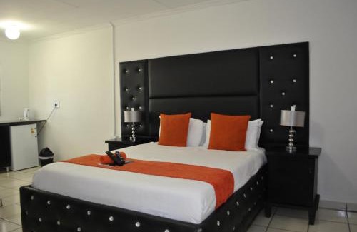 Tzaneen House | Lapologa Bed & Breakfast