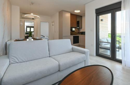 Metajna Apartment | Lara