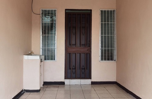 Alajuela Apartment | Lara Loft 5 minutes from Juan Santa María Airport