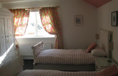 Kilkenny House | Laragh House B&B
