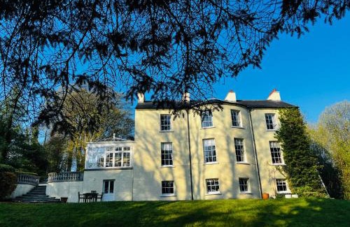 Londonderry Bed & Breakfast | Larchmount House B&B
