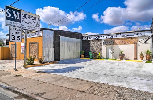 Western Division Apartment | Laredo Vacation Rental - Minutes From Attractions!