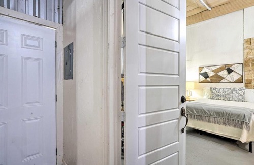 Western Division Apartment | Laredo Vacation Rental - Minutes From Attractions!