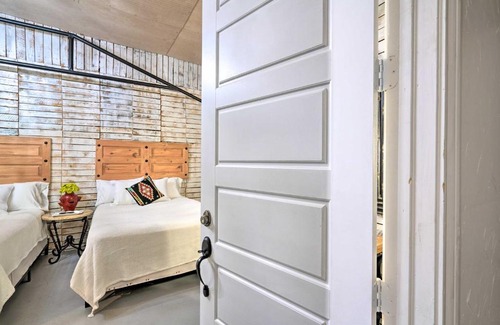 Western Division Apartment | Laredo Vacation Rental Near Tourist Attractions!