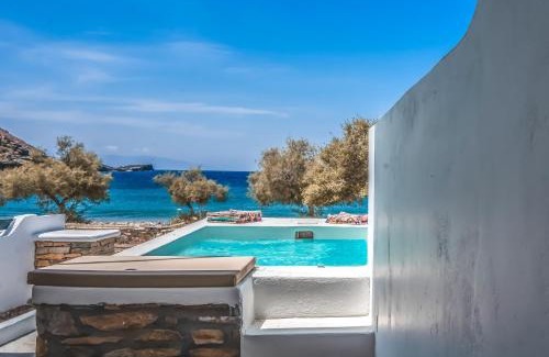 Kithnos House | Lareroom 4 Σπίτι μπροστά στην παραλία με μικρή πισίνα