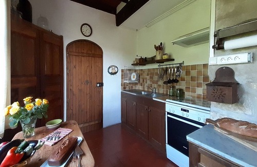 Saint-Michel-l'Observatoire House | Large house in perched village in the Luberon park