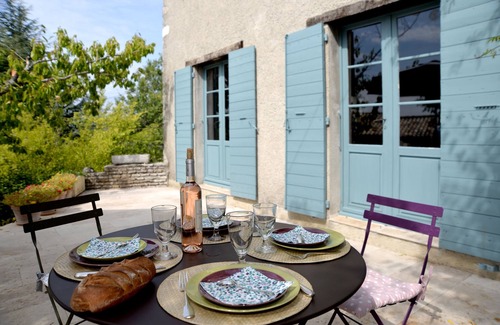 Saint-Michel-l'Observatoire House | Large house in perched village in the Luberon park