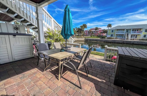 Coquina Key Condo | Large 1 Bedroom w/Large Patio, Kayaks, Pickleball Courts, and on the Bay