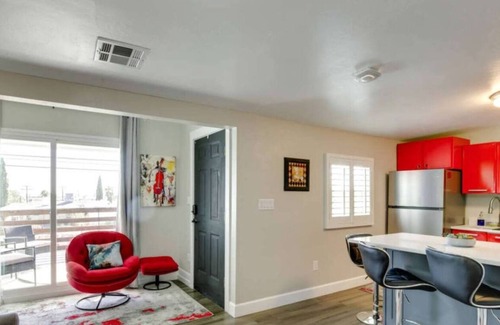 El Paso House | Large 1 bedroom with King Bed!
