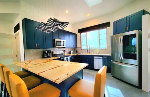 Telesis Estates Cottage | Large 1 BR Artist Studio Mountain Views heated pool