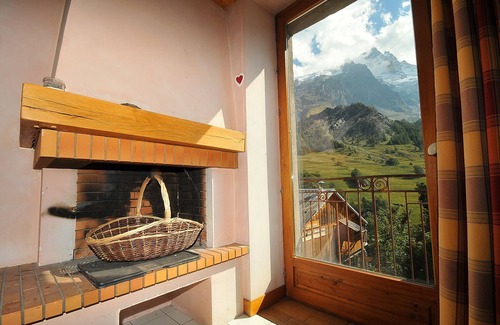 La Grave Apartment | Large 100 m2 apartment in the heart of La Grave