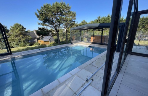 Quend-Plage-les-Pins Villa | Large 14 Pers villa with heated pool 200 m from the sea