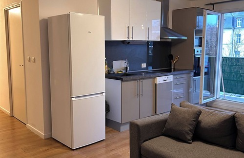 Saint-Ouen-l'Aumone Apartment | Large 15.47m2 bedroom in shared apartment