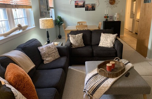 Margate City Condo | LARGE 1BR Condo in Margate - Close To Beach!