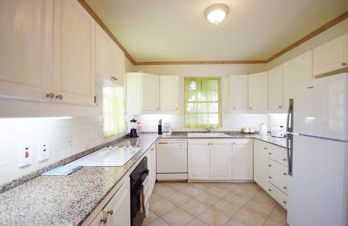 Bridgetown House | Large 2-bed townhouse with shared pool