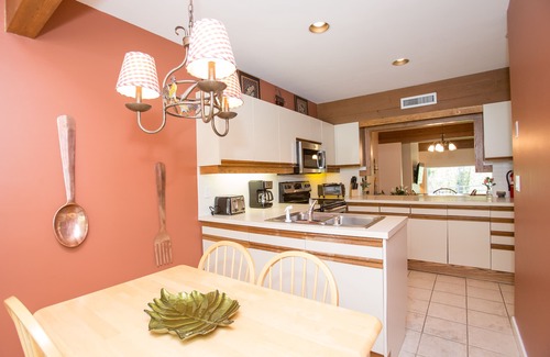 Stowe Area House | Large 2 bedroom 2, 1/2 bathroom townhouse at Topnotch Resort,sleeps 8, OCT rates