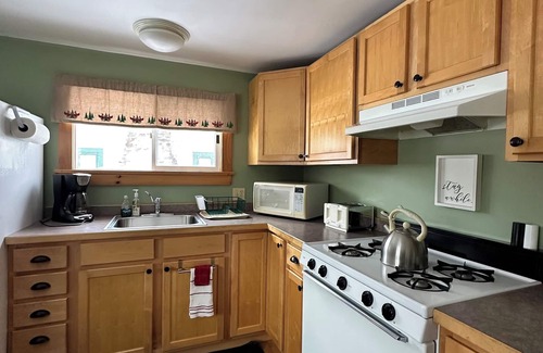 Old Forge Cottage | Large 2-Bedroom, 2-Bathroom Cottage in perfect in-town location