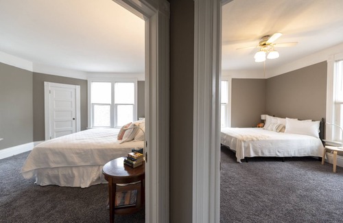 Wausau Apartment | Large 2 Bedroom 2 Bath Apartment in Historic Manson House