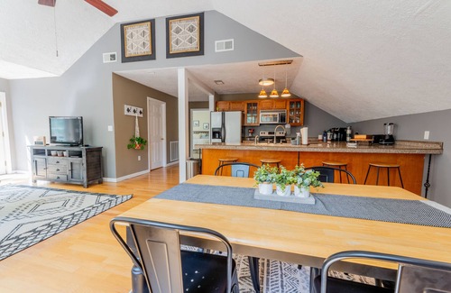 Lake Lure House | Large 2 Bedroom Home With Full Kitchen, 2 Minutes From Lake and Amenities