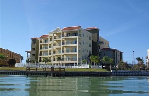 Treasure Island Condo | Large 2 Bedroom, 2 Bathroom Beach Condo - w/Beach, Household, Cleaning Supplies