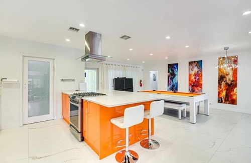 Nautilus Isle House | Large 2 bedroom with gorgeous pool and Sauna