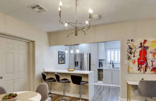 El Paso House | Large 2 bedroom with patio and BBQ