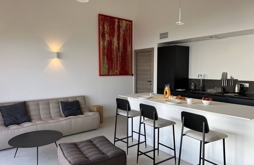 Le Rayol Apartment | Large 2-room apartment with panoramic sea view