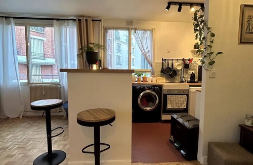 Saint-Fargeau Apartment | Large 2-room apartment in the 20th district of Paris