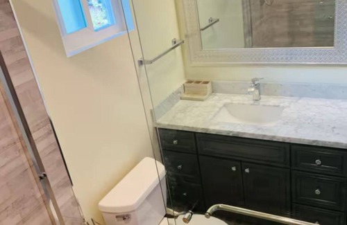 Santa Clara House | Large 2B 2.5B with 2 Parking spots