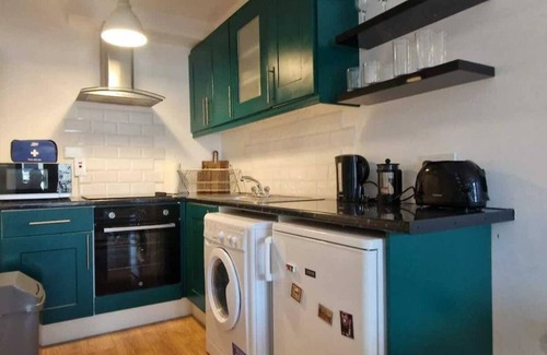 Portobello Apartment | Large 2bd at trendy Portobello, Dublin city centre