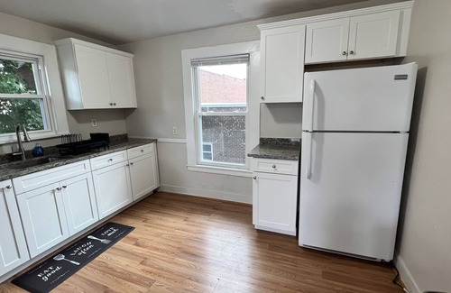 Southington Apartment | Large 2nd floor of duplex in town center