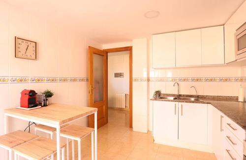 Port de Sagunt Apartment | Large 3-bedroom apartment, big terrace, air conditioning, 600m from the beach