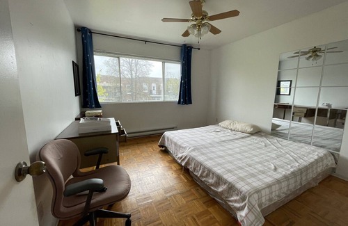 Southwest Apartment | large 3 bedroom apartment, next to metro station, 10 minutes to downtown