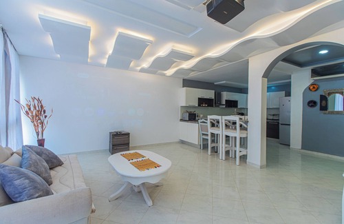 Tamrhakht Apartment | Large 3-bedroom apartment - Overhead projector - Rooftop with sea view - Hammam