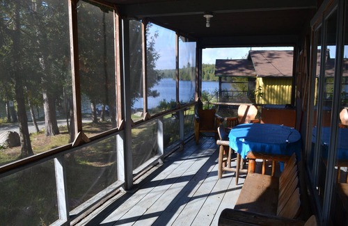 Marten River Cottage | Large 3 Bedroom Cottage on Private Lake in Marten River, ON - Olive the Lake Cottage #4