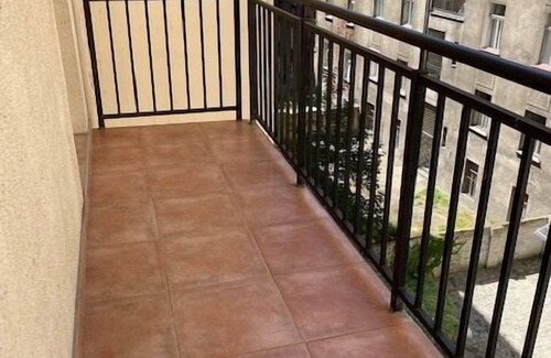 Andel Apartment | Large 3 bedroom family apartment with balcony