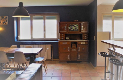 Montferrand-le-Chateau Apartment | Large 3 bedroom gite, near Besançon with private terrace and parking