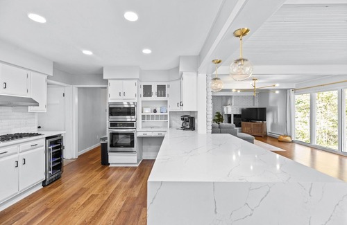 Bridgman House | Large 3 Story Home W Hot Tub & Stunning Private Pool