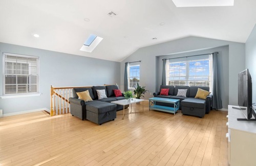 Greenville Apartment | Large 3br2ba Apartment in Jersey City