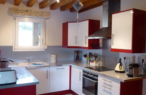 Le Buisson-de-Cadouin House | Large 4 Bedroom, 2 bathroom house with large private pool.