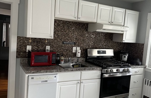 St. Elizabeth's Apartment | Large 4 Bedroom apartments, 3RD FL Brighton