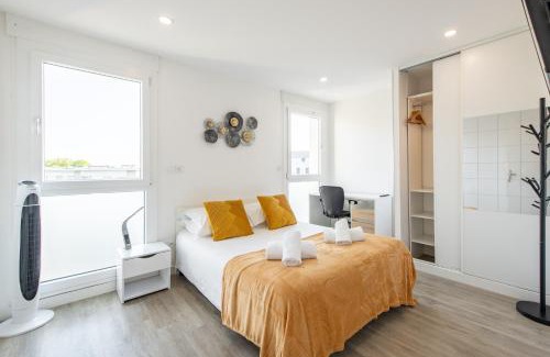 Mont-Mesly Apartment | Large 4 Bedroom Apartment near metro - only 30 minutes to Paris and Disneyland